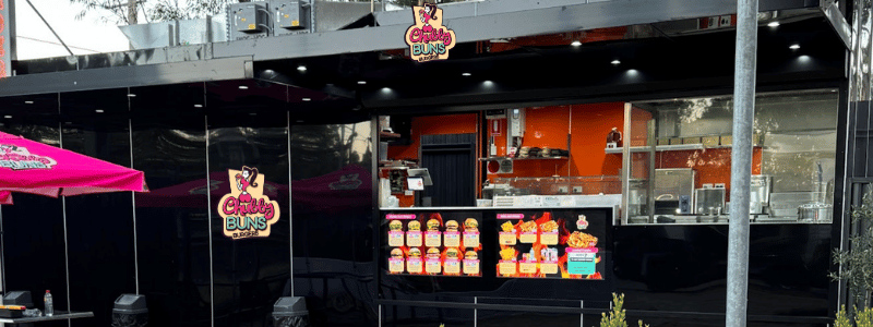 The Chubby Buns Burgers counter at City Golf Gordon